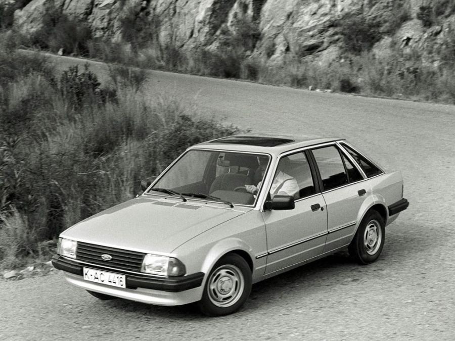  Ford Escort Hatchback 1980 года  (фото 2 из 4)